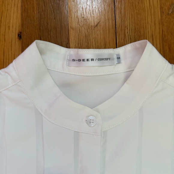 Tuxedo Pleated Oversized Drop Shoulder Key Hole Back Sleek Chic Buttondown Top S - Picture 8 of 8